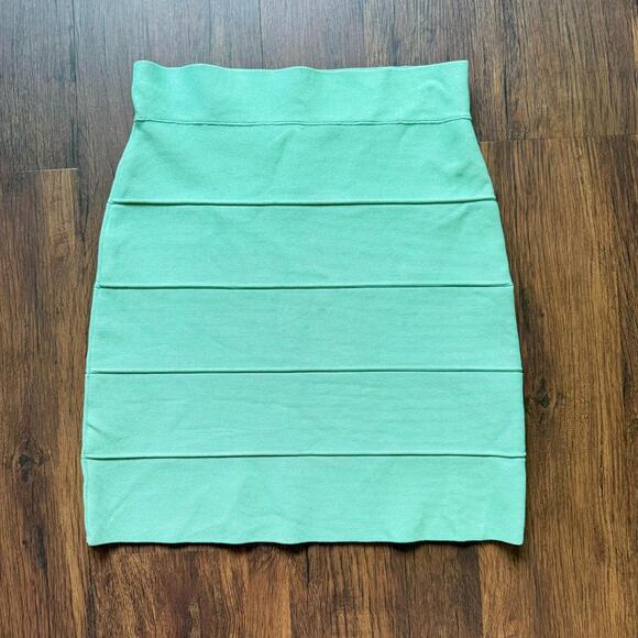 BCBG Max Azria Turquoise Blue Green Bandage Knit Mini Skirt M - Picture 1 of 7